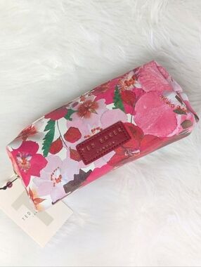 Ted Baker Cosmetic Pouch, Pressed Flowers Print 🌸 Incl 2 Small Travel Bottles